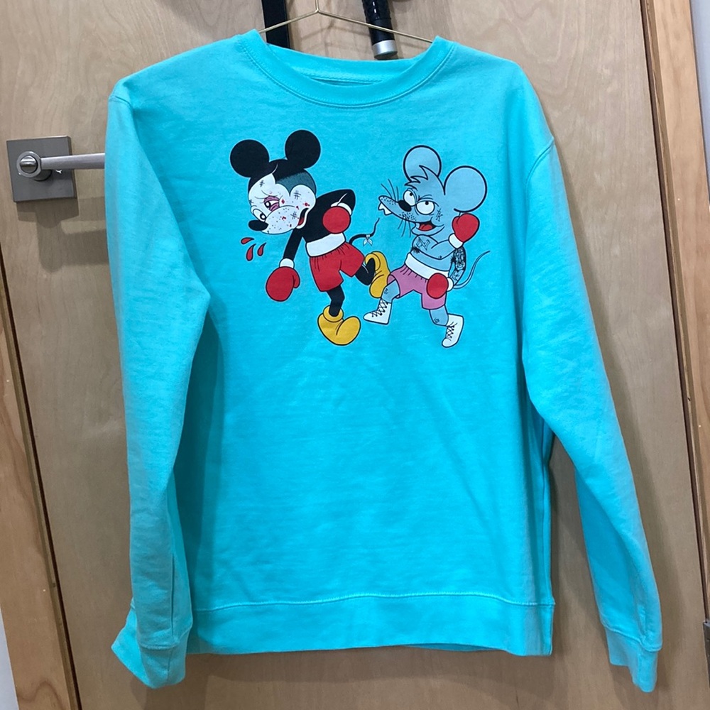 NWOT Disney Mickey Mouse Boxing 🥊 Crew Neck Sweater Unisex M/L